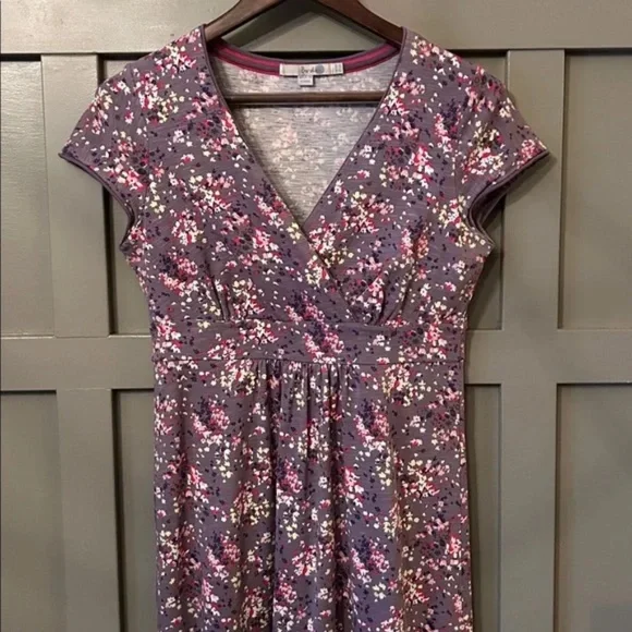 Boden Stretch Jersey Suplice Faux Wrap Dress Purple Floral V-Neck Size 6 - Picture 3 of 6